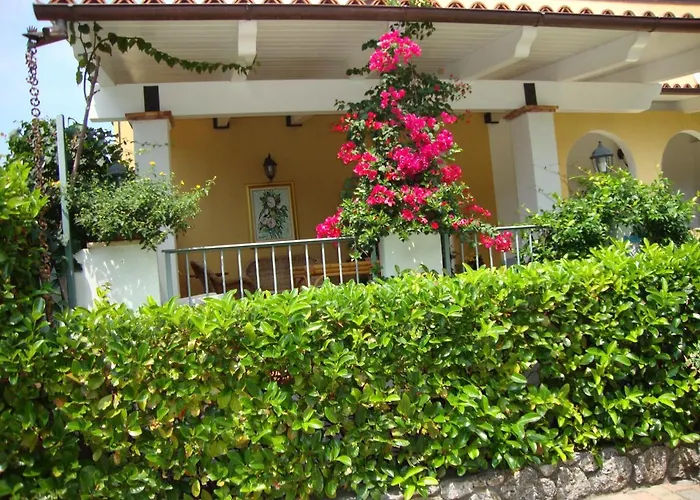 La Dimora Di Alfonso Bed & Breakfast *